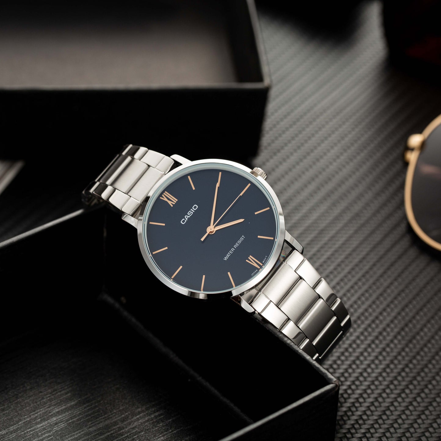 Casio Quartz Date Watch 50M Water Resistant Leather Strap