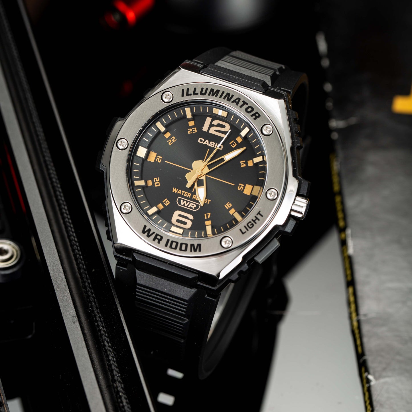 Casio Quartz Date Watch 50M Water Resistant Leather Strap