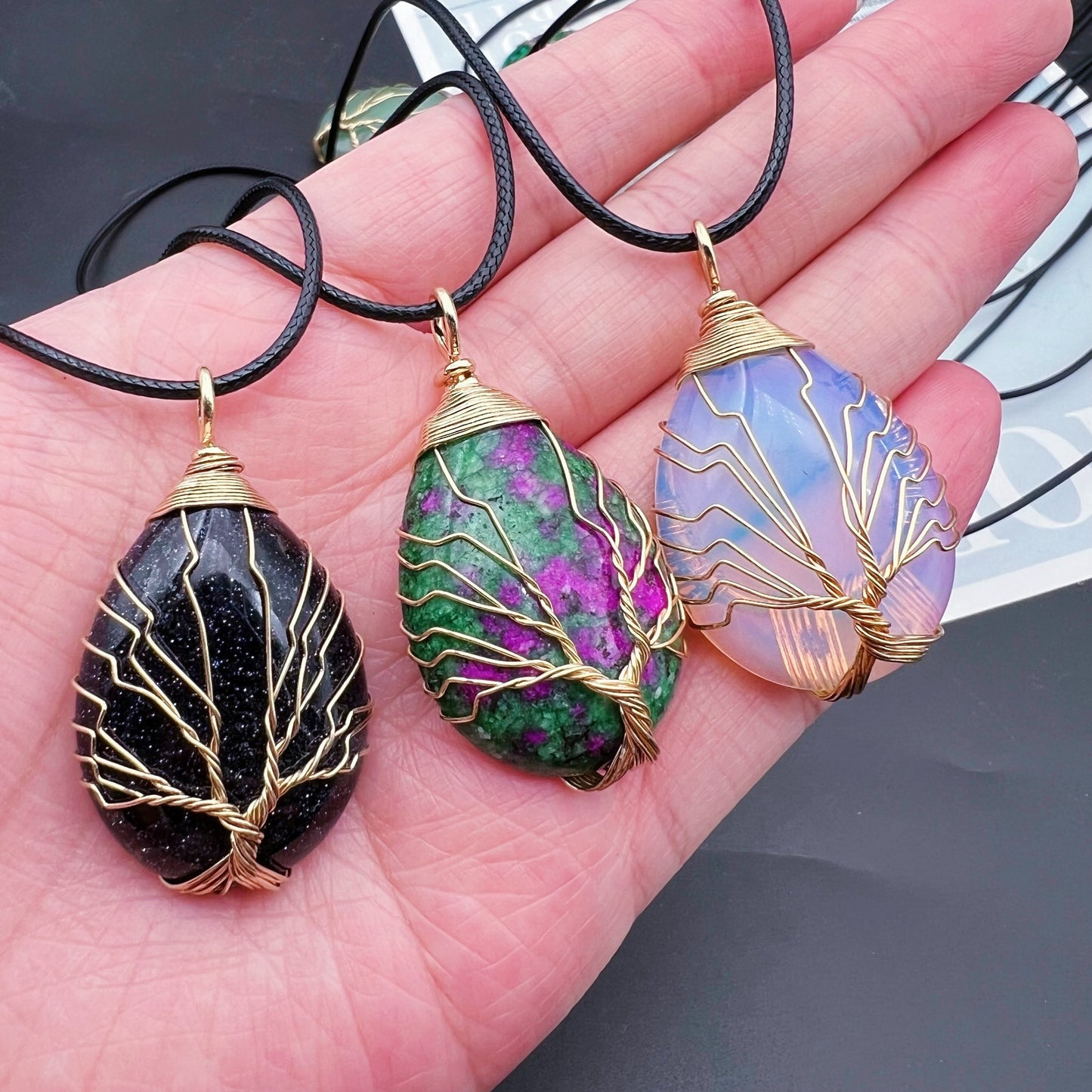 1pc Natural Crystal Droplet Cooper Tree Of Life Charm Pendant Necklace, Black Faux Leather Chakra Gemstone Jewelry Gifts For Women Men