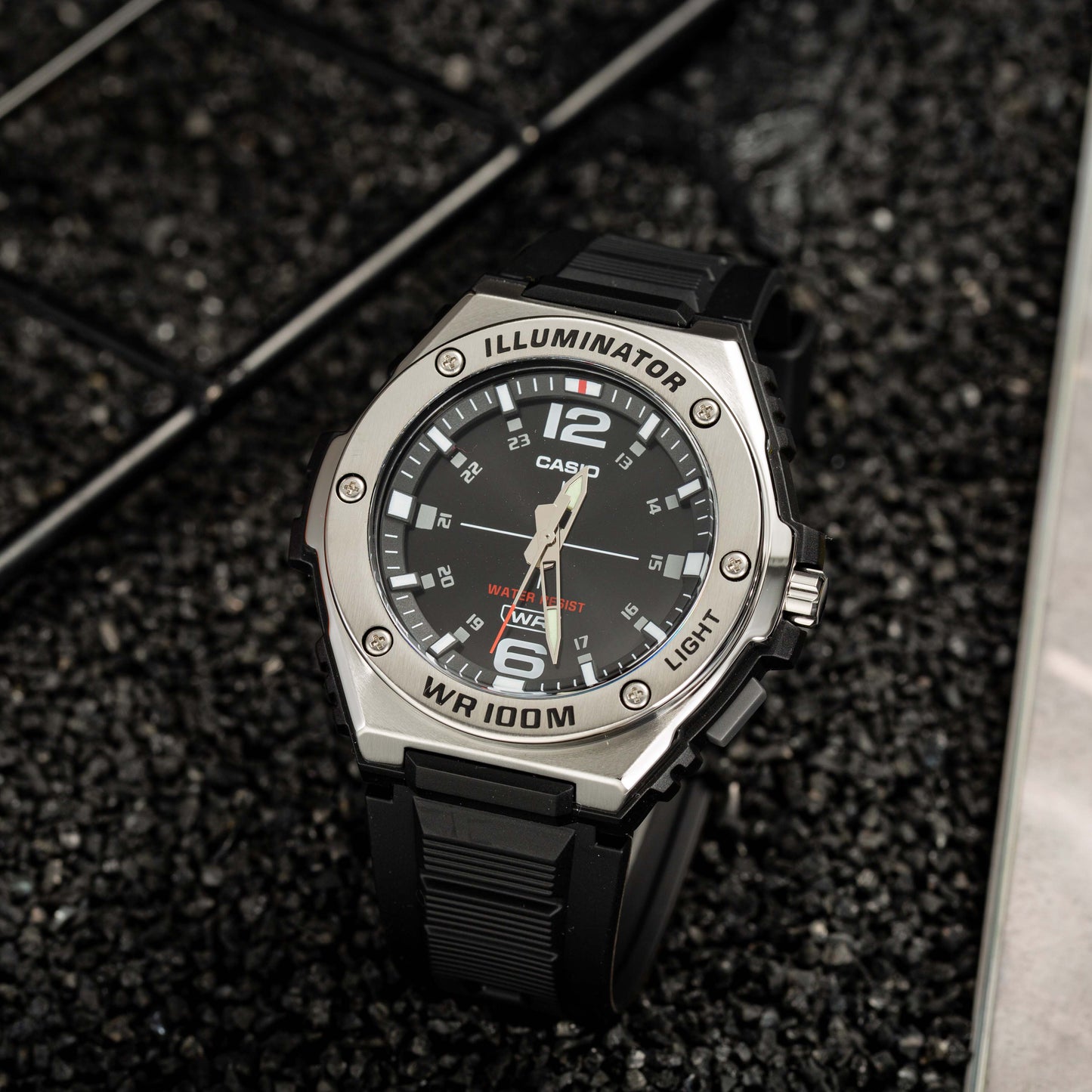 Casio Quartz Date Watch 50M Water Resistant Leather Strap